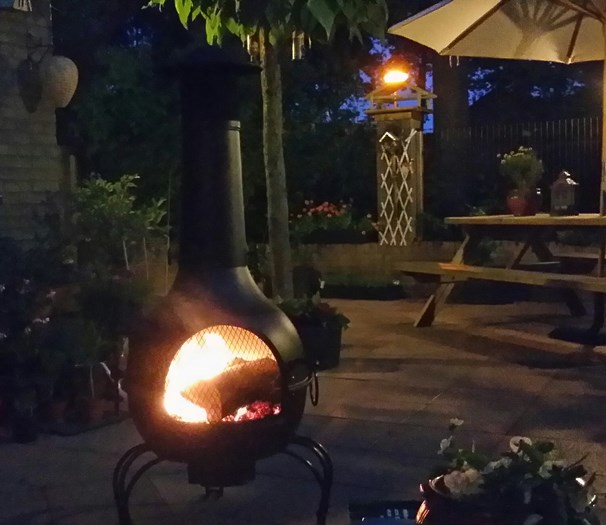 Fam van Dam uit Bennekom.
Tuinhaard Mars. Fam van Dam uit Bennekom.
Tuinhaard Mars.
